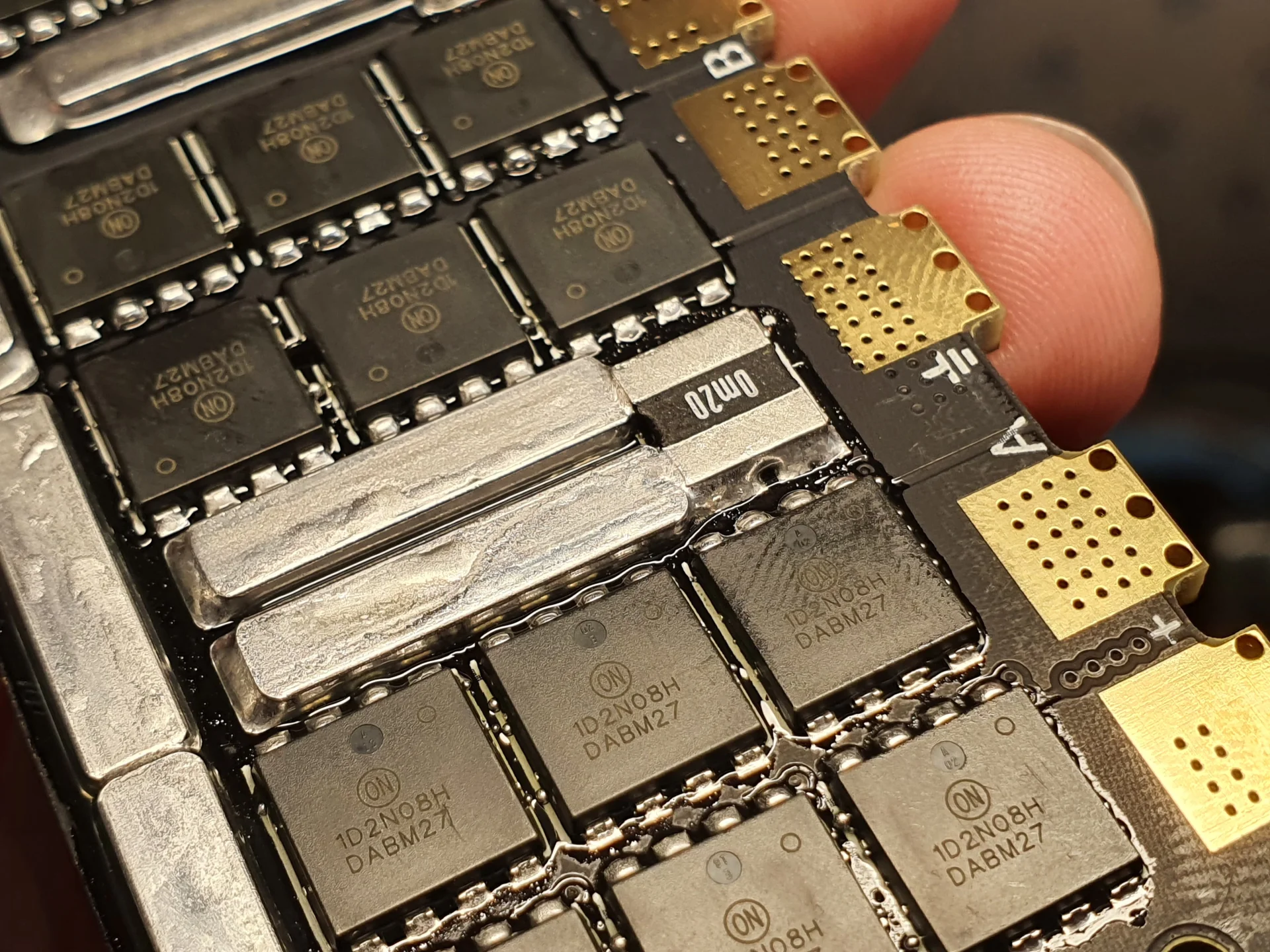 How to Design PCB for 100A High Current? Busbar Design Guide