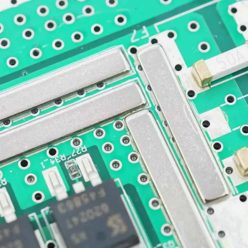 PCB大电流散热终极方案：贴片汇流条如何突破“百安级”载流瓶颈